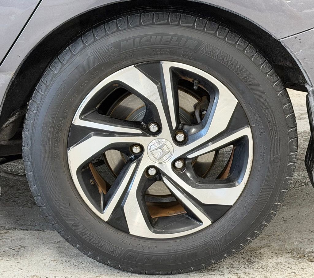Used 2017 Honda Accord LX image 6