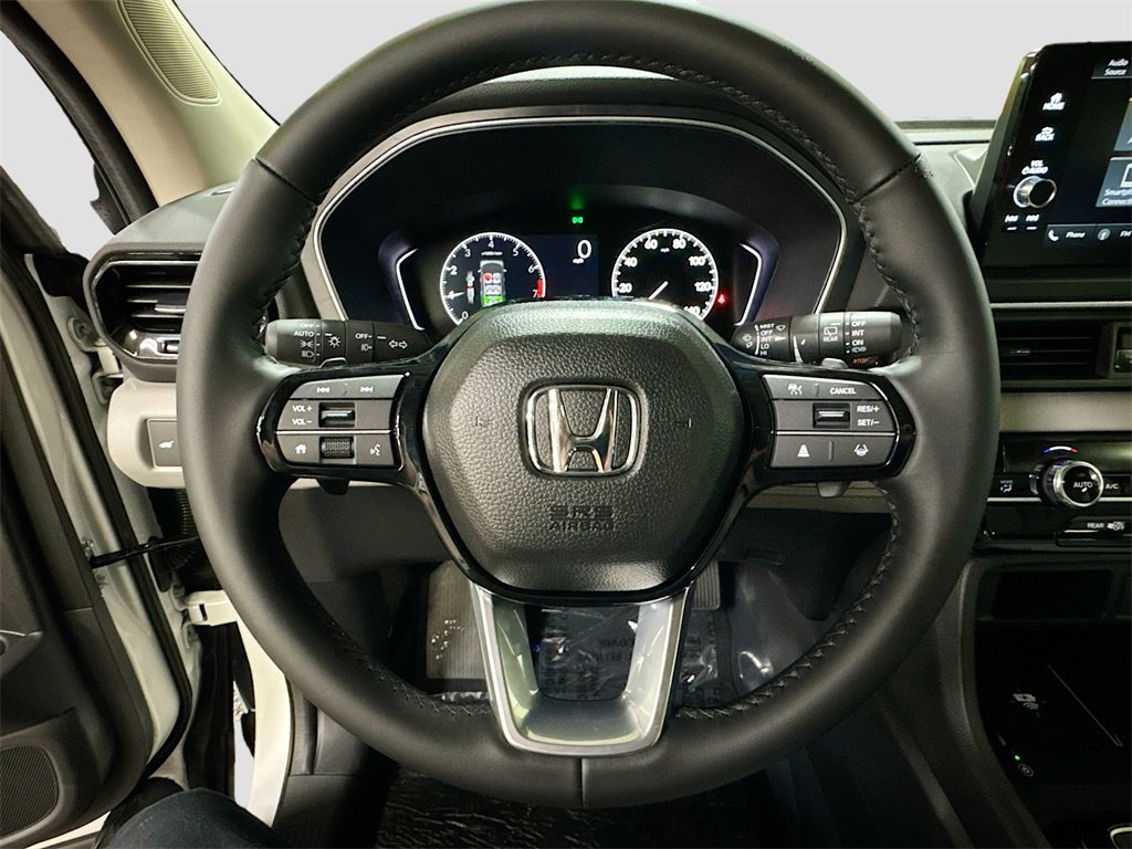 New 2025 Honda Pilot EX-L image 9