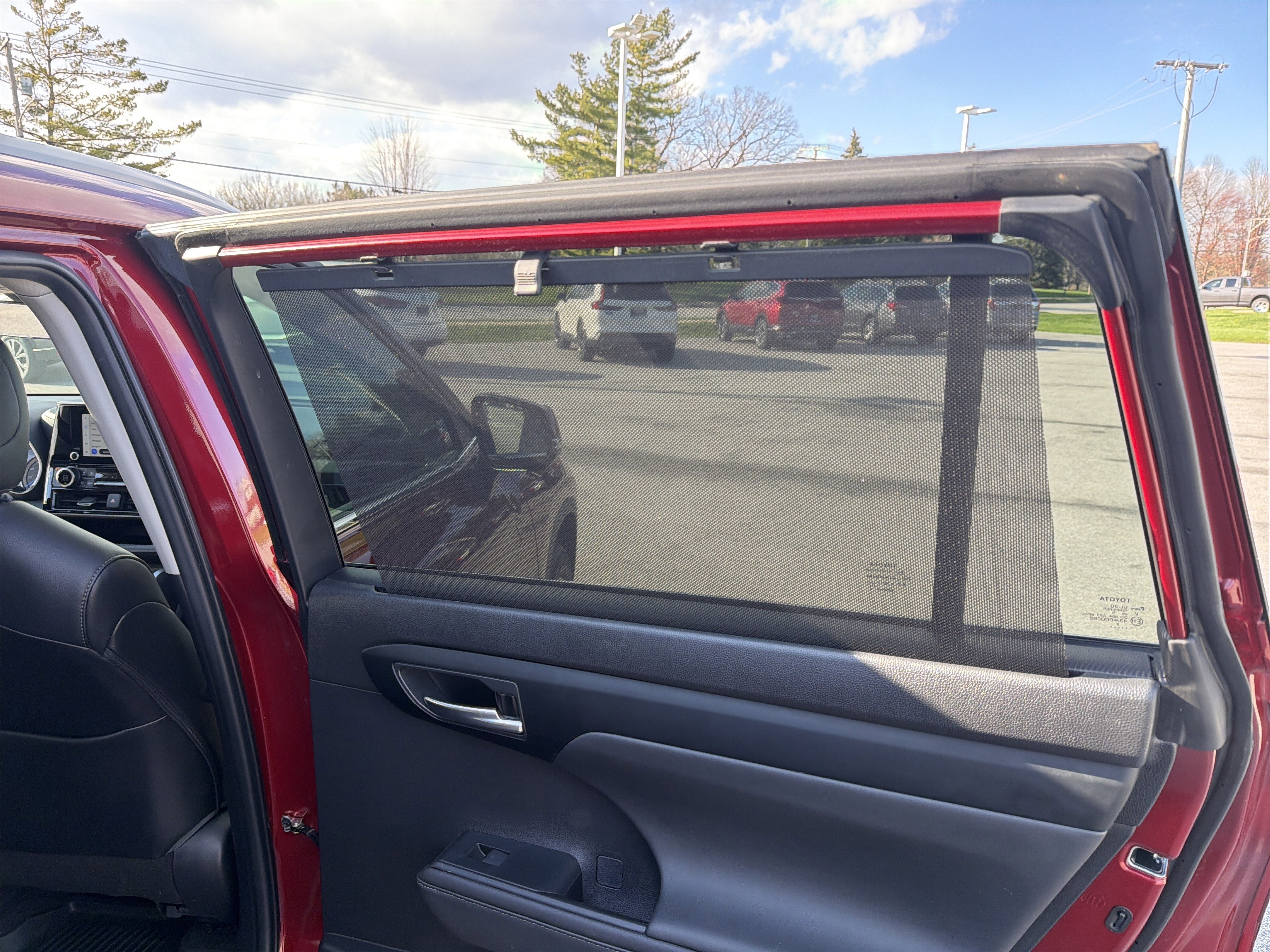 Used 2023 Toyota Highlander XLE AWD/4WD image 72