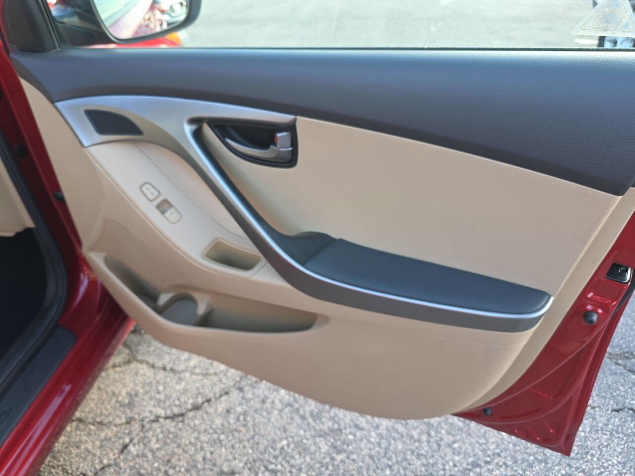 Used 2013 Hyundai Elantra GLS FWD image 28