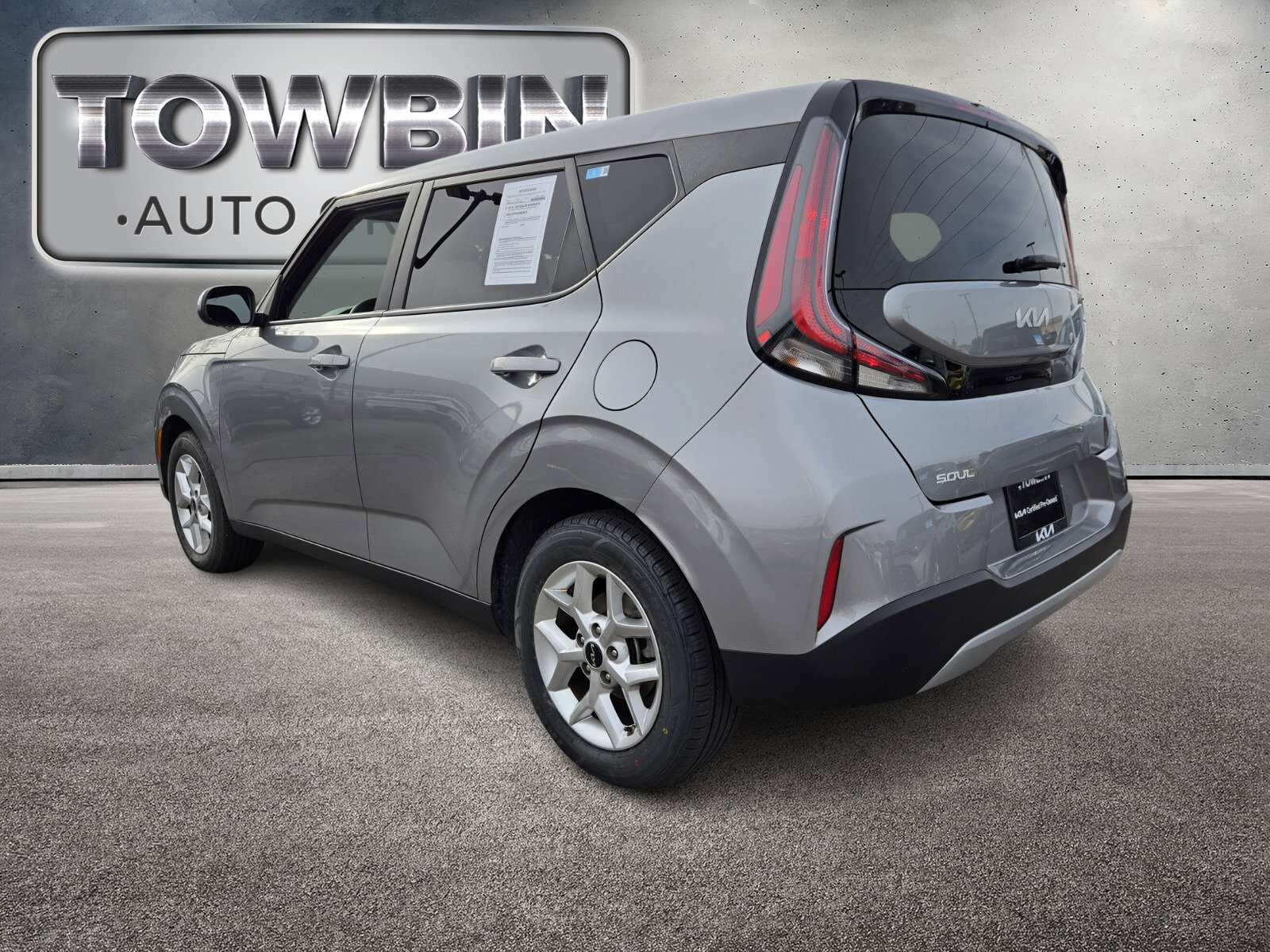 Used 2024 Kia Soul LX w/ Option Group 015 image 7