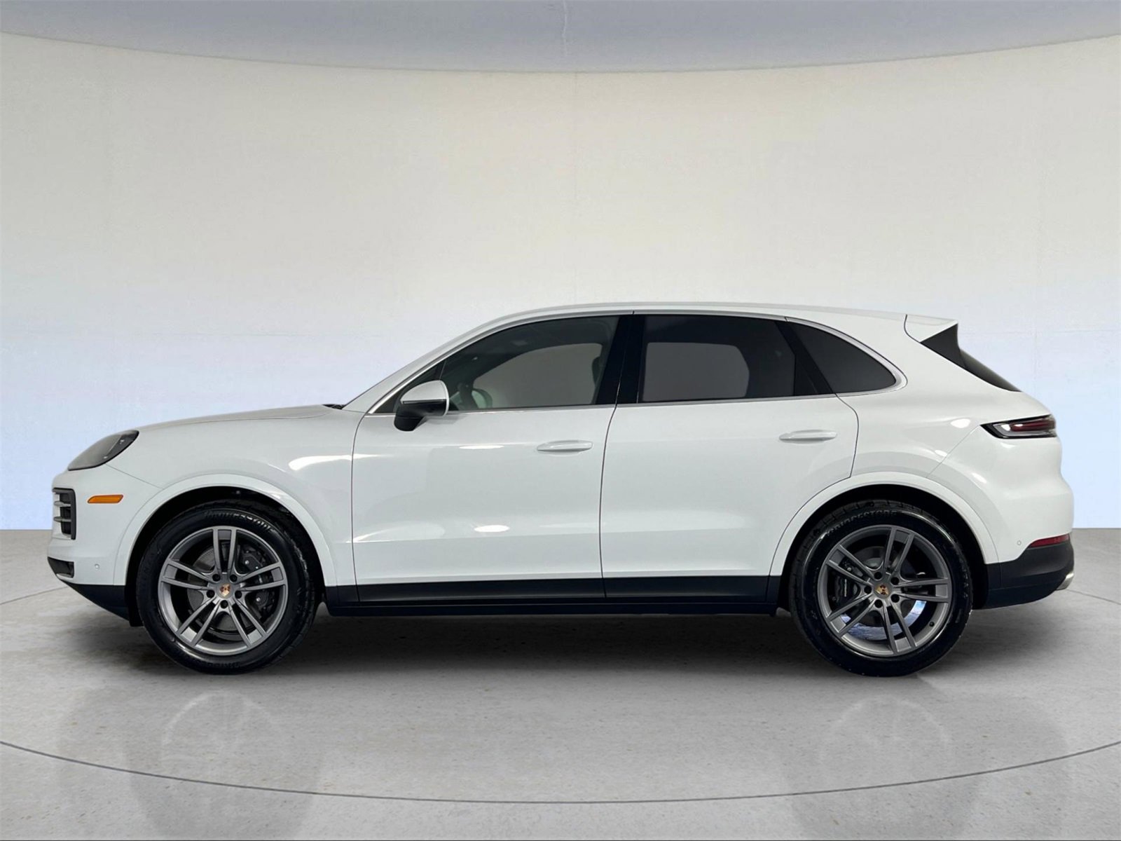 New 2025 Porsche Cayenne image 2