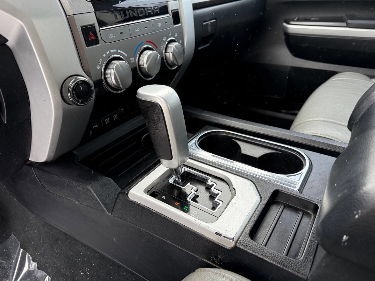 Used 2020 Toyota Tundra SR5 w/ SR5 Leather Package image 20