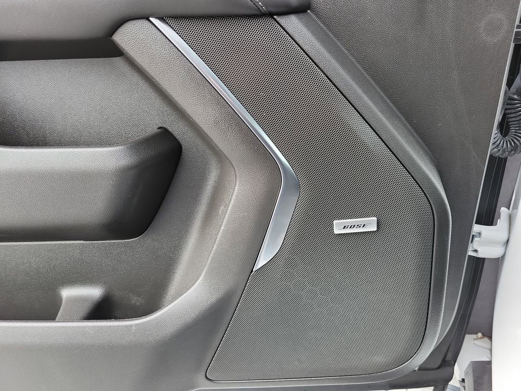 Used 2023 Chevrolet Suburban Z71 image 23