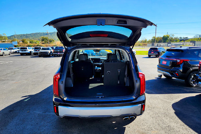 Used 2023 Kia Telluride S AWD/4WD image 32