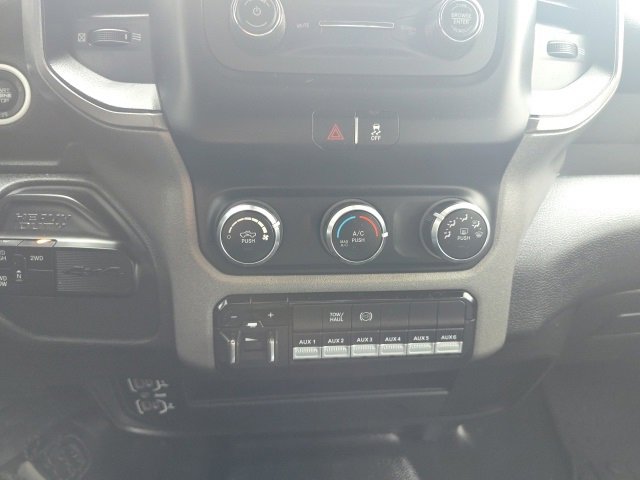 Used 2022 RAM 2500 Tradesman w/ Chrome Appearance Group image 22