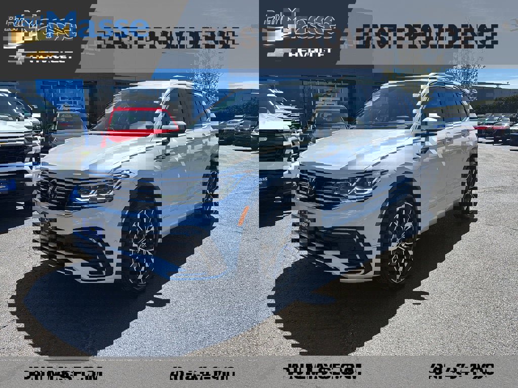 Used 2024 Volkswagen Tiguan SEL R-Line AWD/4WD image 1