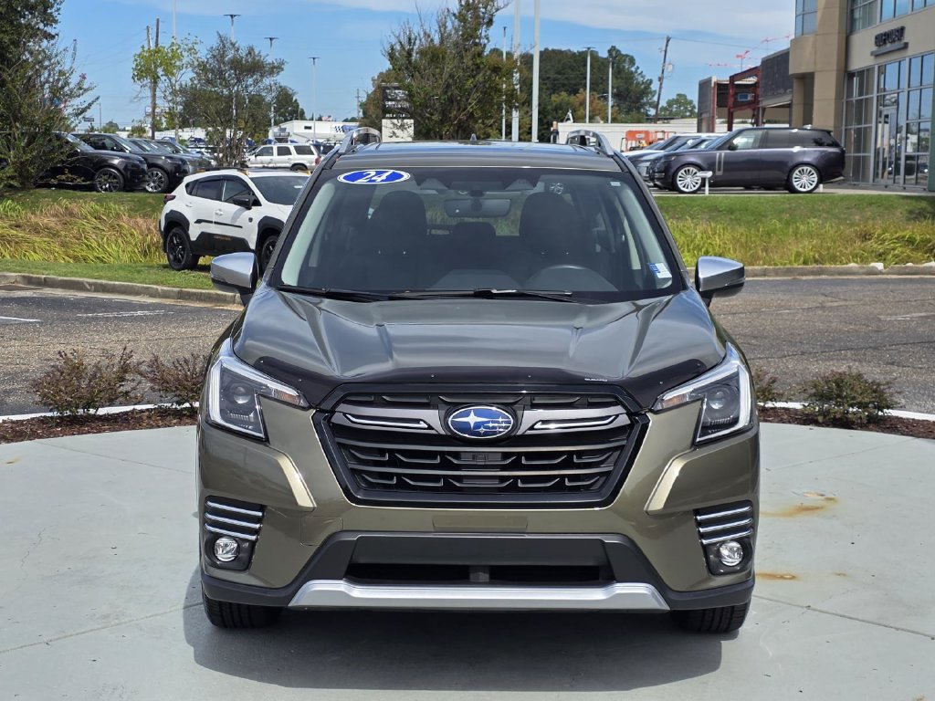 Used 2024 Subaru Forester Touring AWD/4WD image 2