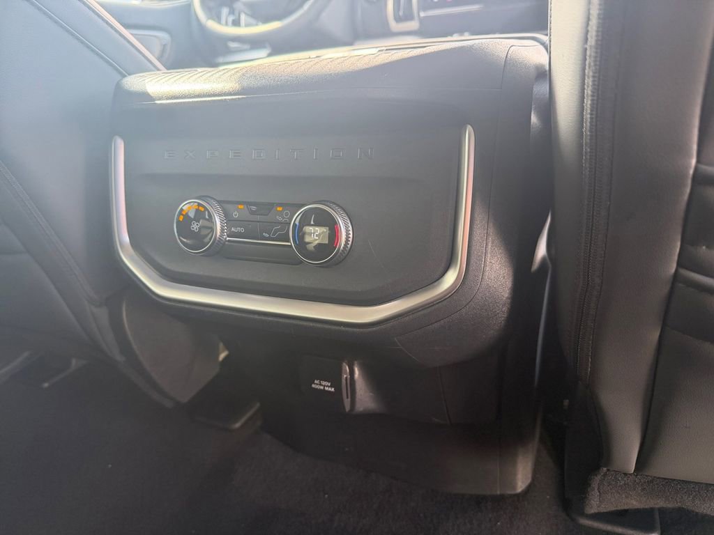 Used 2025 Ford Expedition Max Active image 21