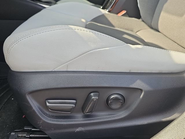 Used 2024 Toyota Corolla XSE FWD image 29