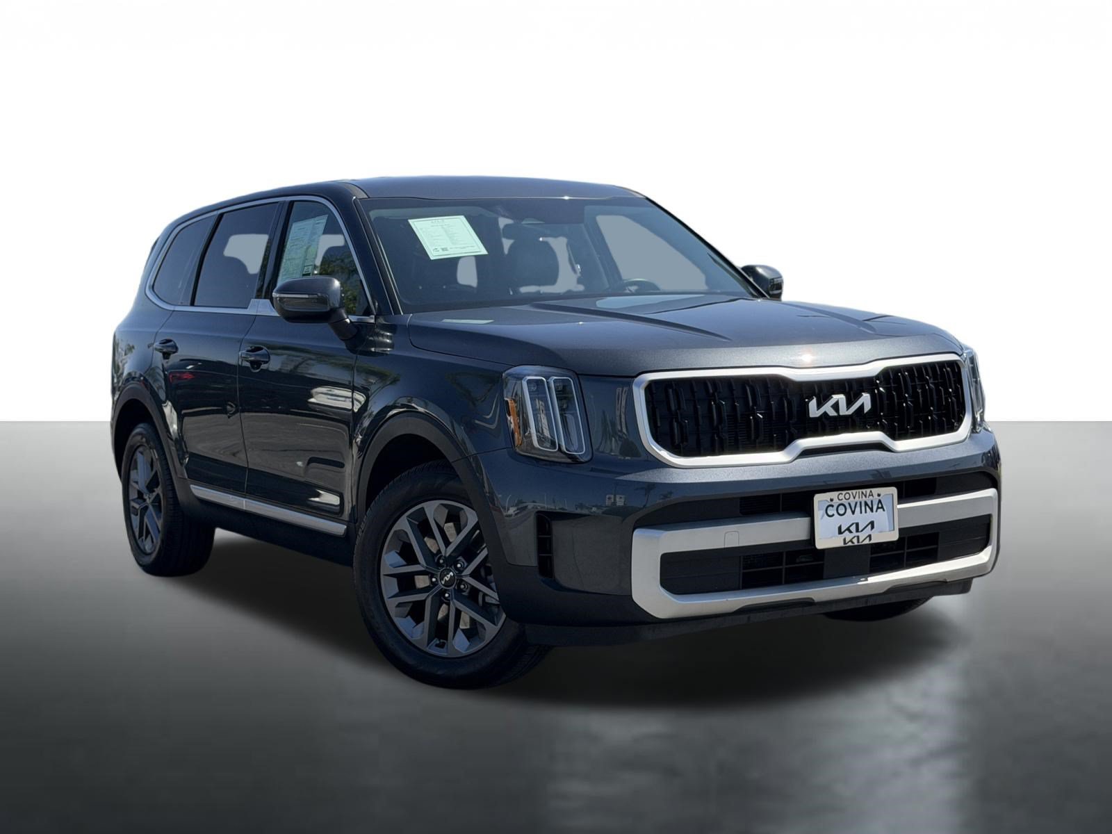 Certified 2024 Kia Telluride LX FWD image 2