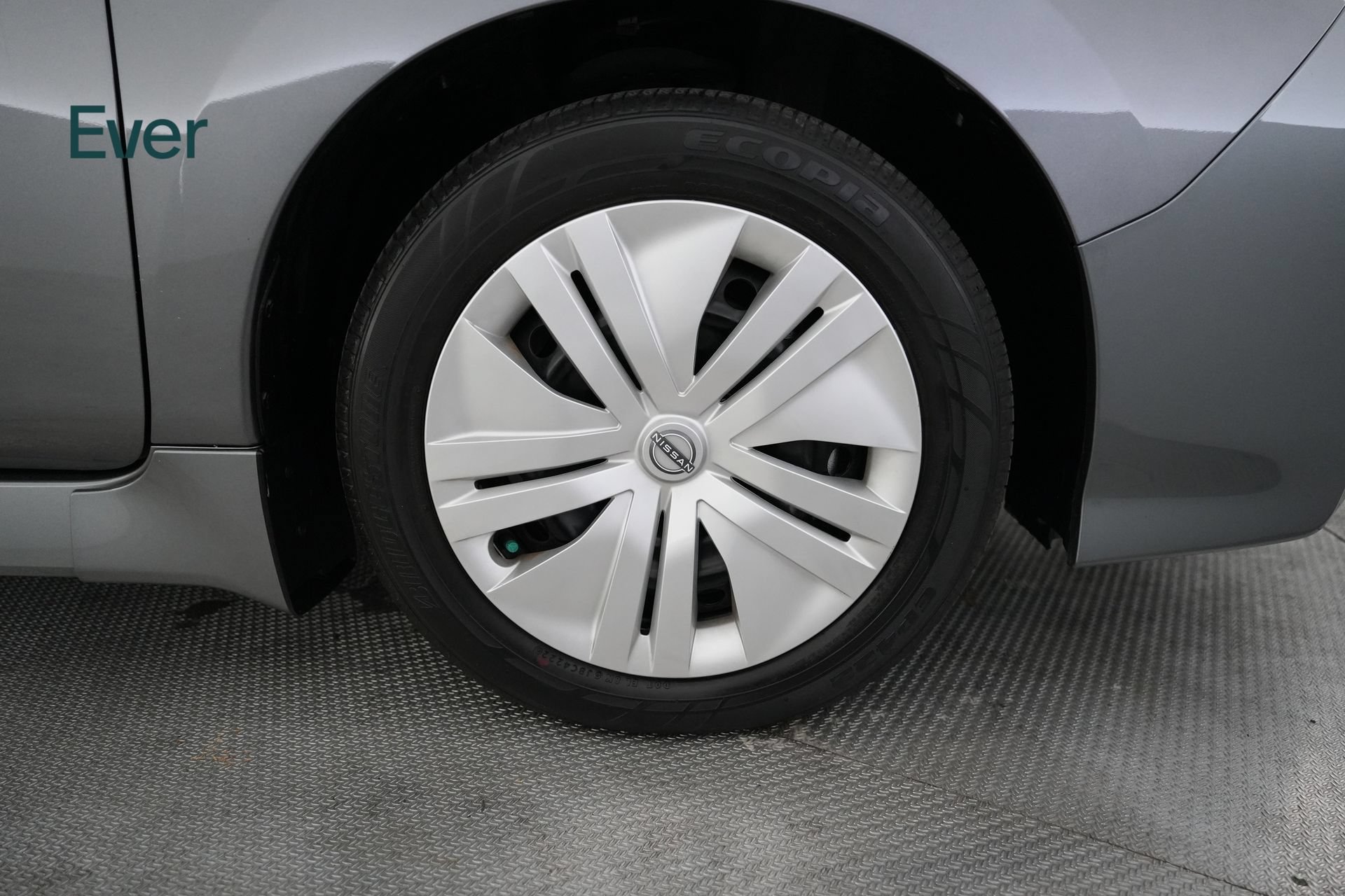 Used 2025 Nissan Leaf S FWD image 20