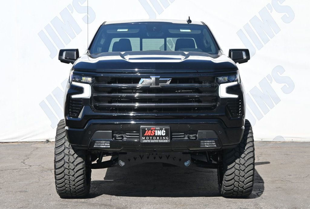 Used 2024 Chevrolet Silverado 1500 High Country w/ Midnight Edition image 2