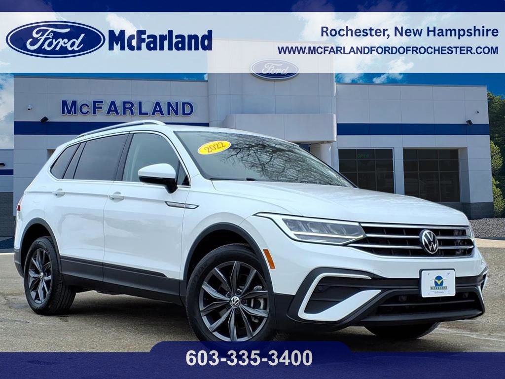 Used 2022 Volkswagen Tiguan SE w/ Panoramic Sunroof Package image 1