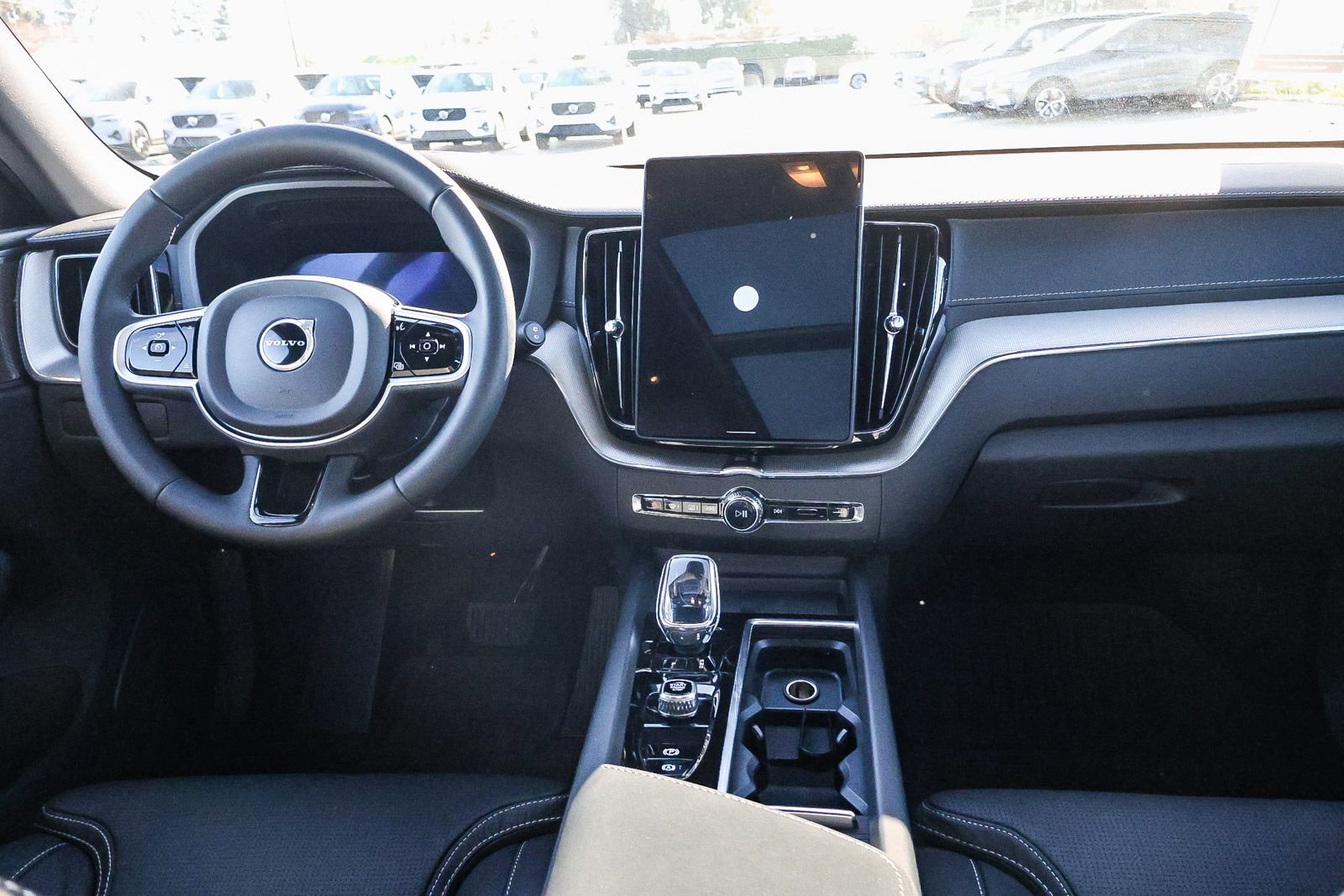 New 2026 Volvo XC60 B5 Ultra w/ Climate Package PRO image 22