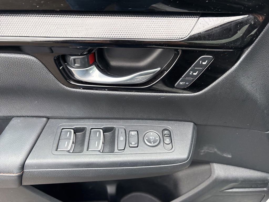 Used 2025 Honda CR-V Sport Touring image 19