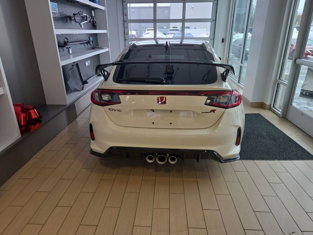 Used 2024 Honda Civic Type R image 5