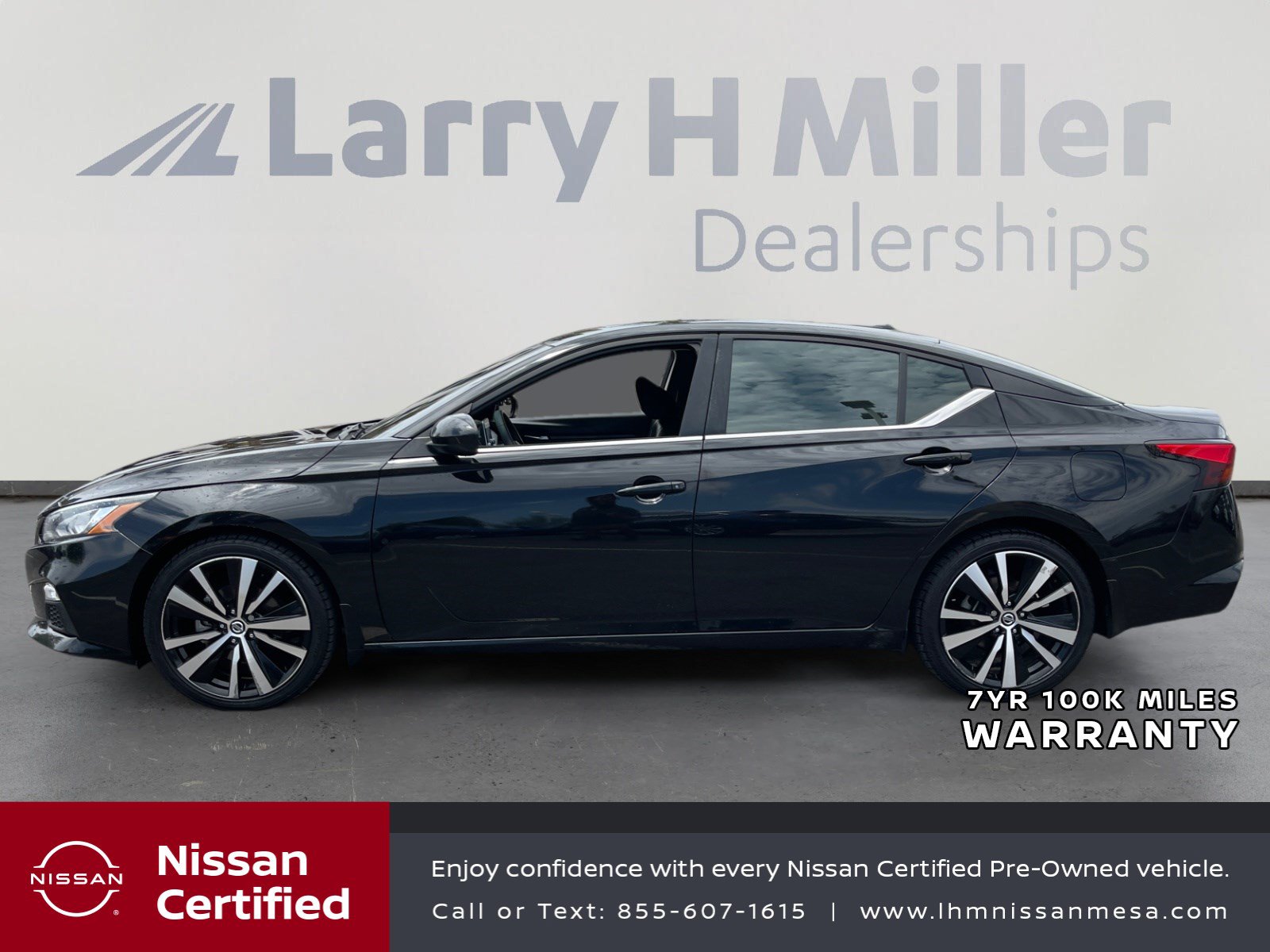 Certified 2022 Nissan Altima 2.5 SR FWD image 2
