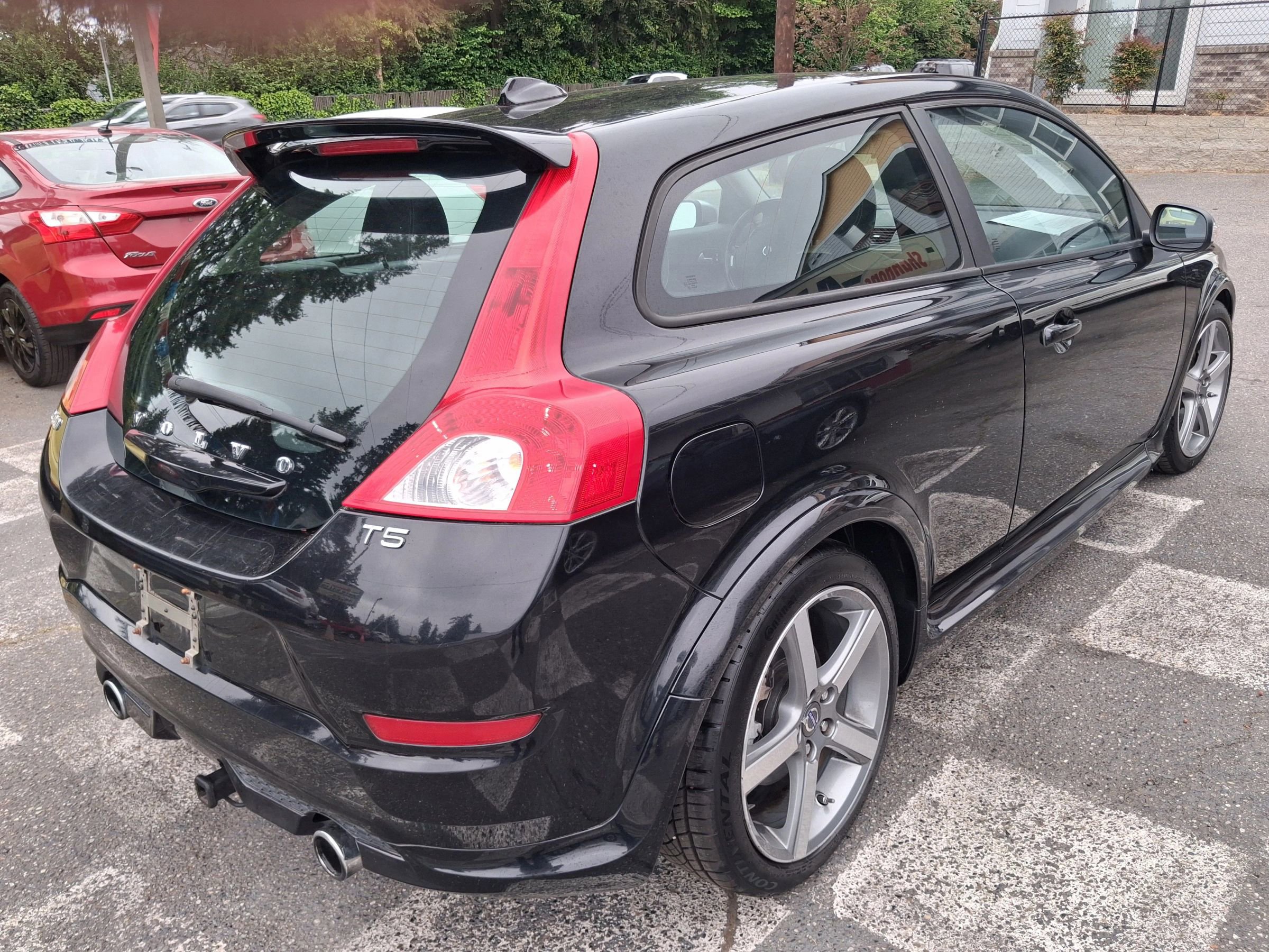 Used 2011 Volvo C30 FWD image 4