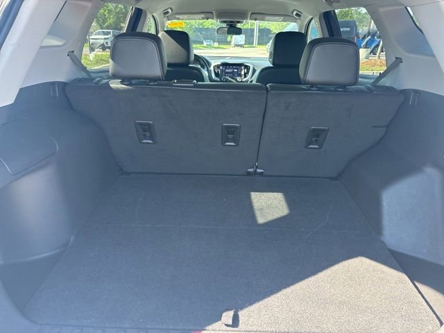 Used 2024 GMC Terrain SLT AWD/4WD image 12
