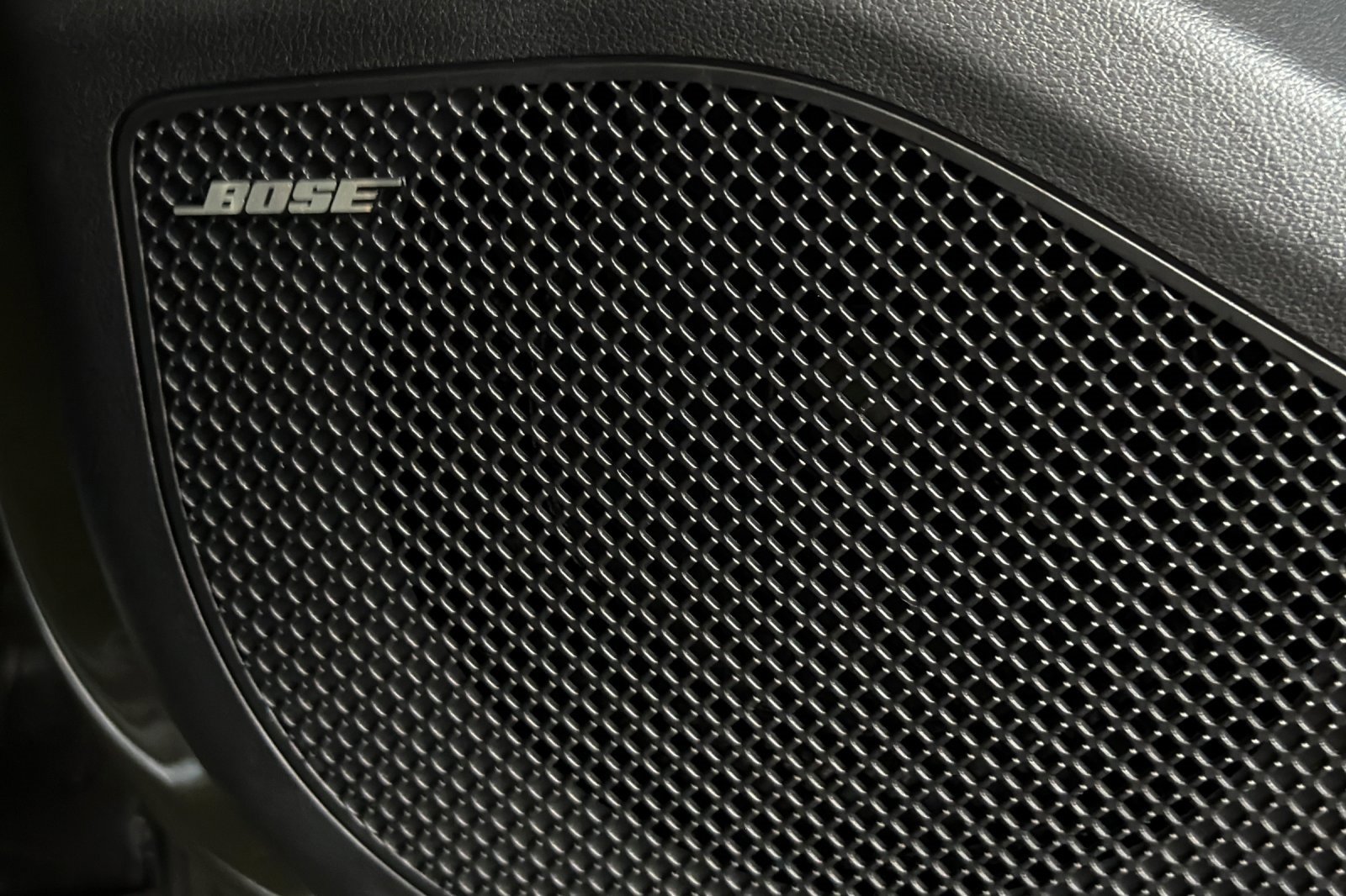 Certified 2025 Hyundai Santa Cruz Limited image 23