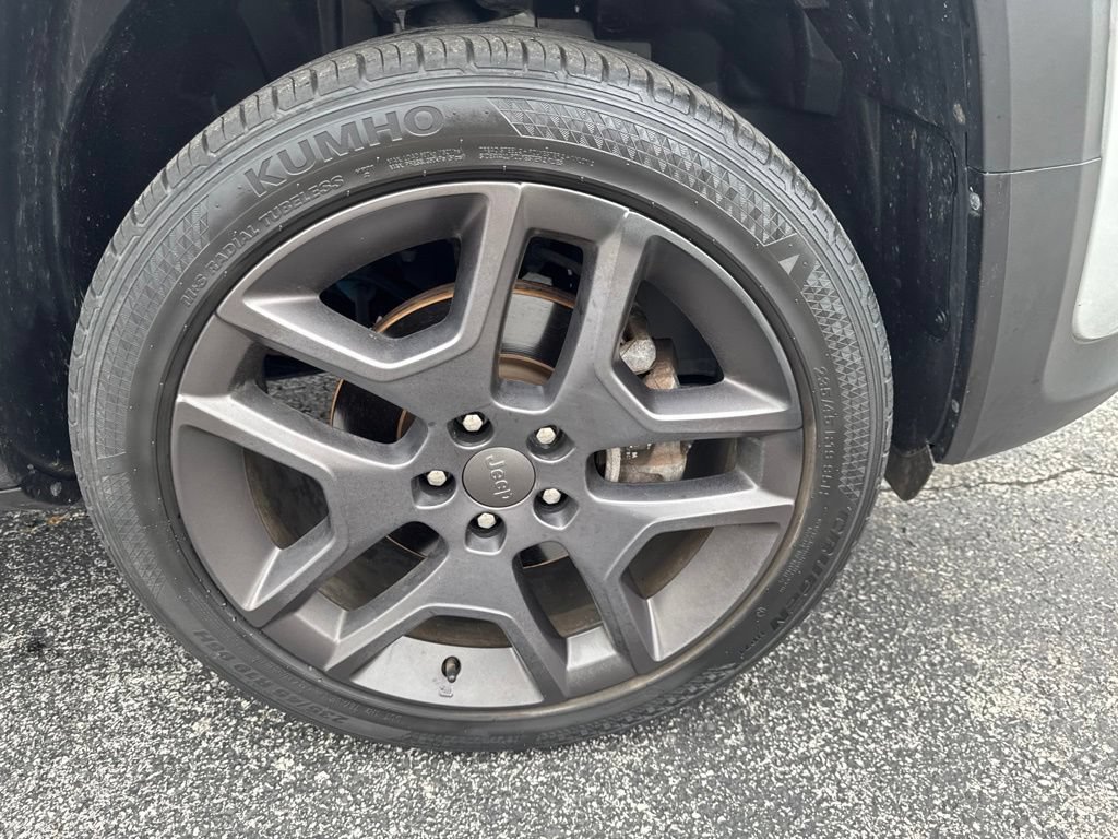 Used 2020 Jeep Renegade Altitude AWD/4WD image 40