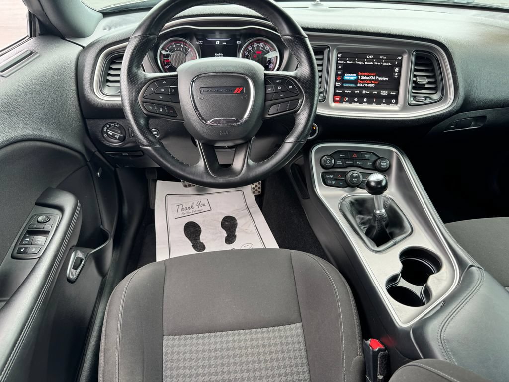 Used 2022 Dodge Challenger R/T Scat Pack RWD image 17