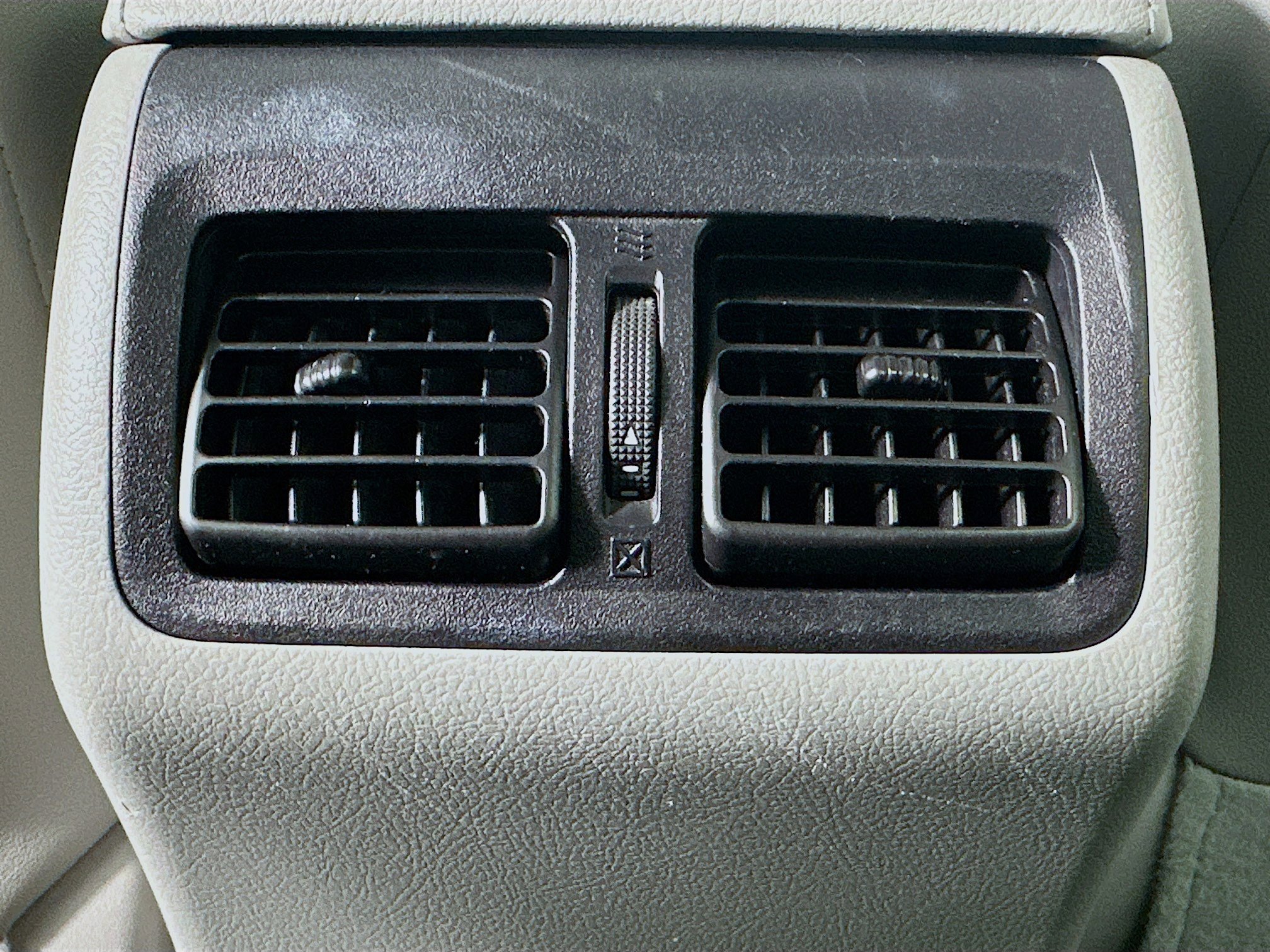 Used 2017 Toyota Camry XLE image 27