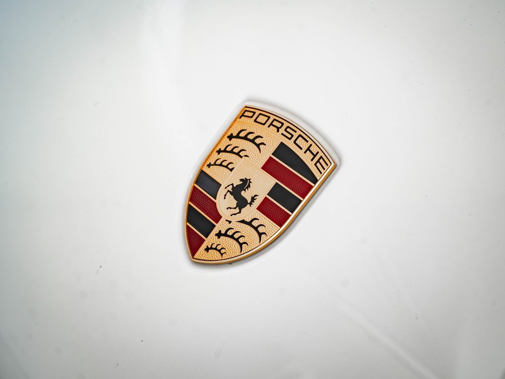 Certified 2024 Porsche Macan image 14