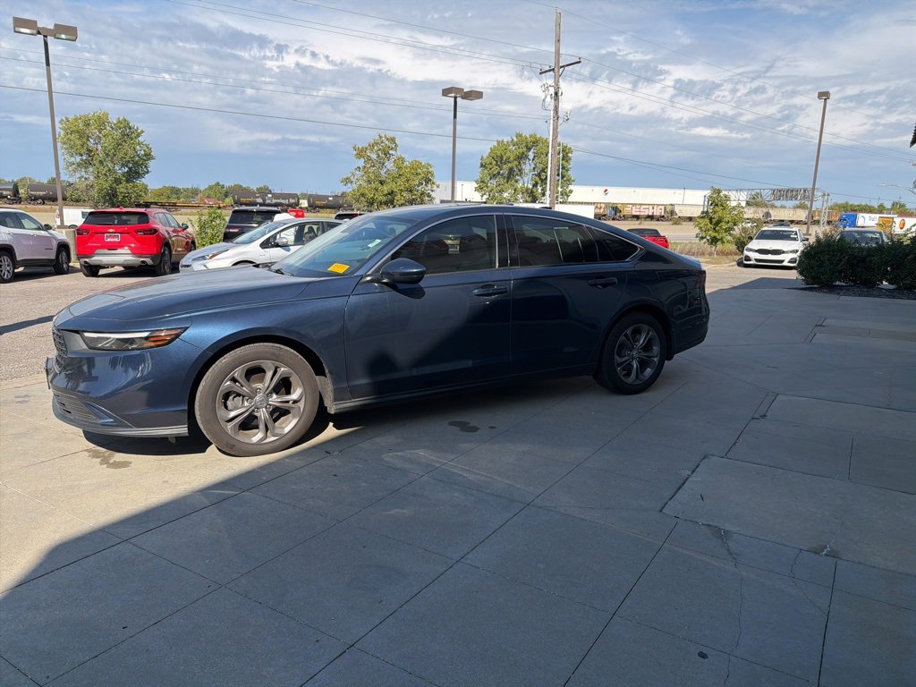 Used 2024 Honda Accord EX image 10