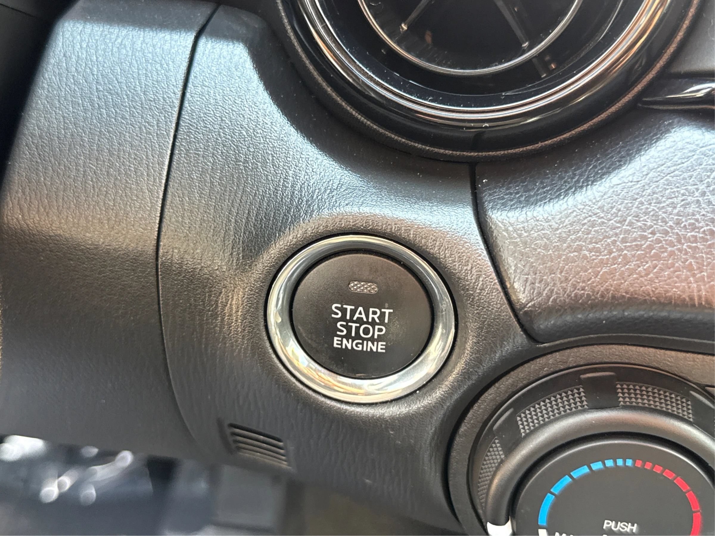 Used 2020 MAZDA MX-5 Miata RF Club RWD image 28