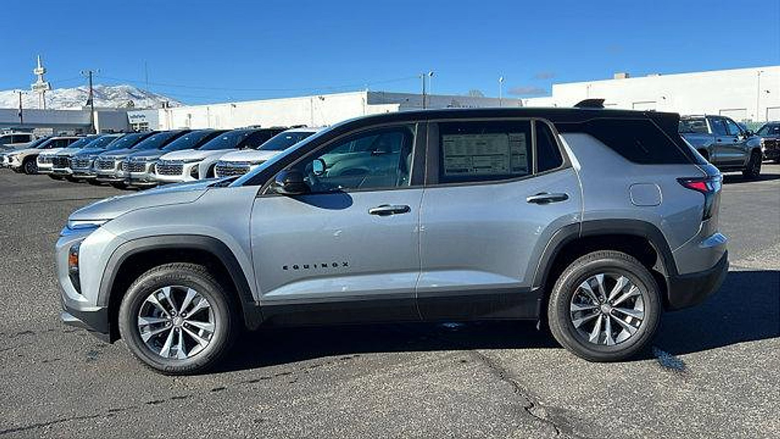 New 2026 Chevrolet Equinox LT w/ Convenience Package II image 8