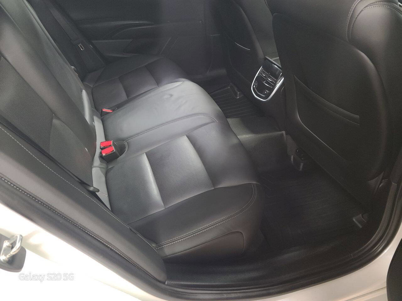 Used 2017 Cadillac XTS Luxury image 18