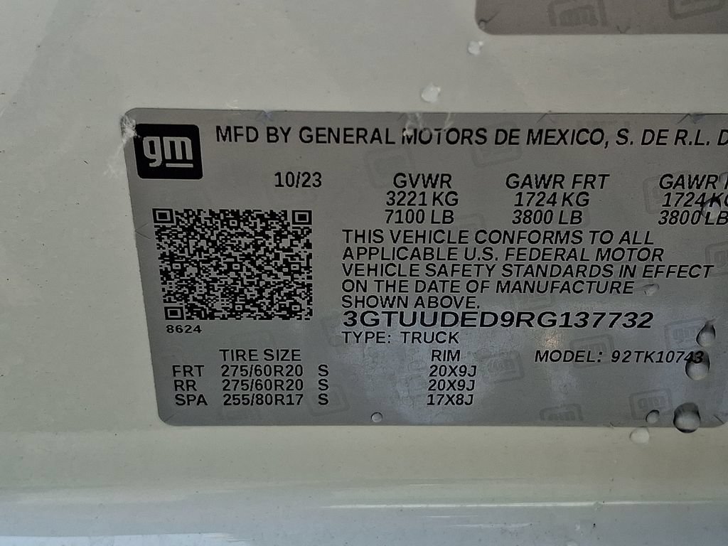 Used 2024 GMC Sierra 1500 SLT AWD/4WD image 27