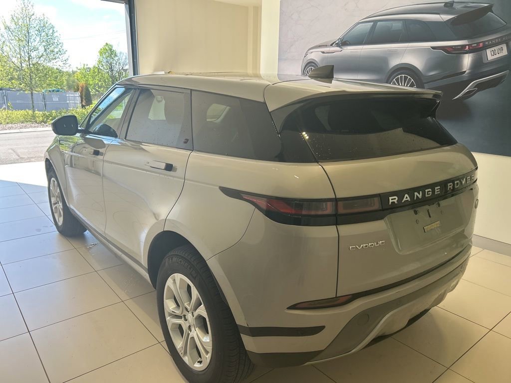 Used 2023 Land Rover Range Rover Evoque S image 2