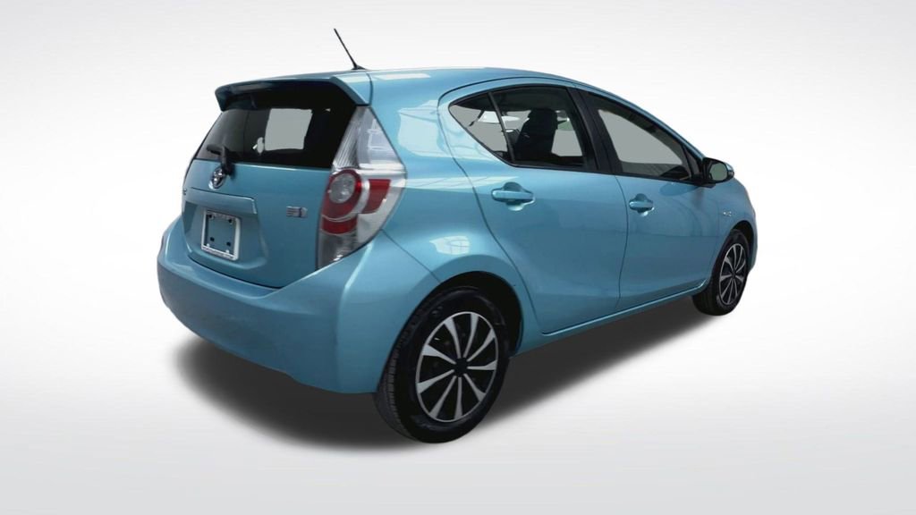 Used 2013 Toyota Prius C One image 9