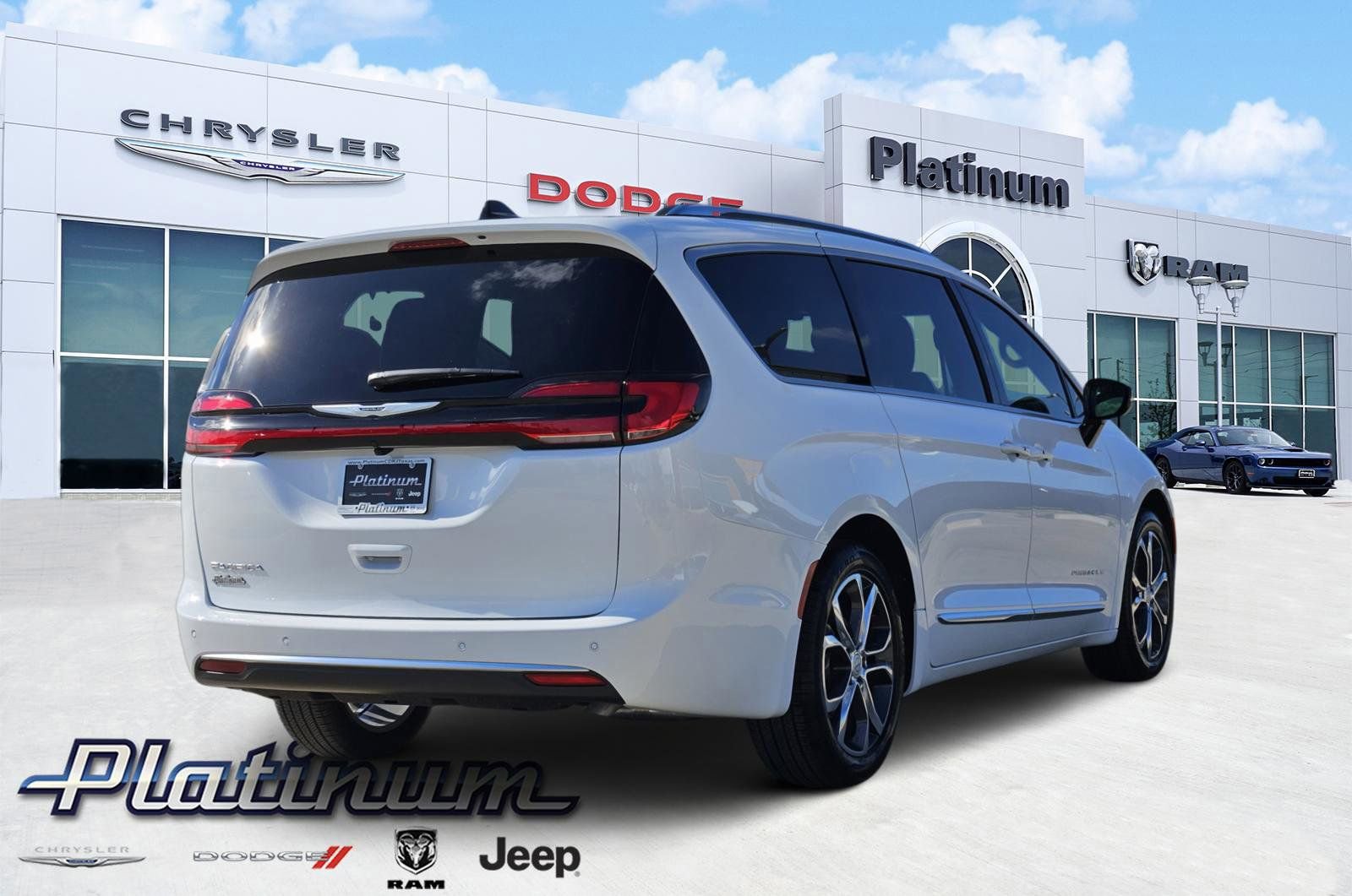 New 2026 Chrysler Pacifica Pinnacle FWD image 5