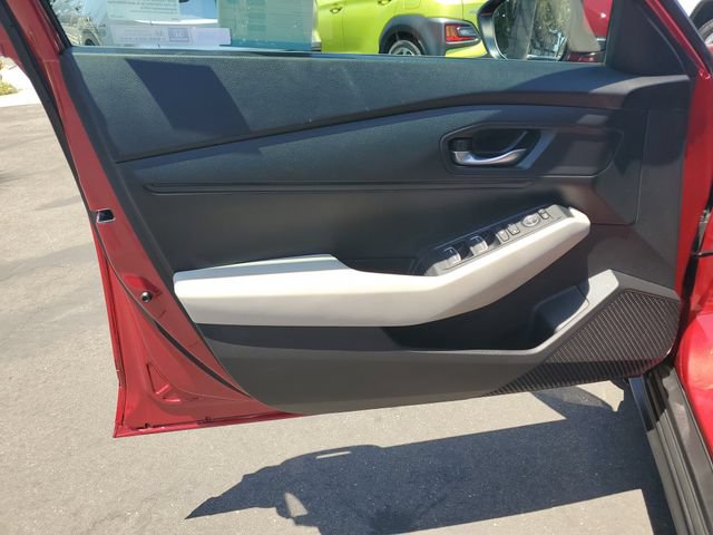 Certified 2025 Honda Accord LX image 17