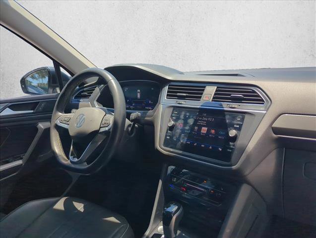 Used 2023 Volkswagen Tiguan SE FWD image 27
