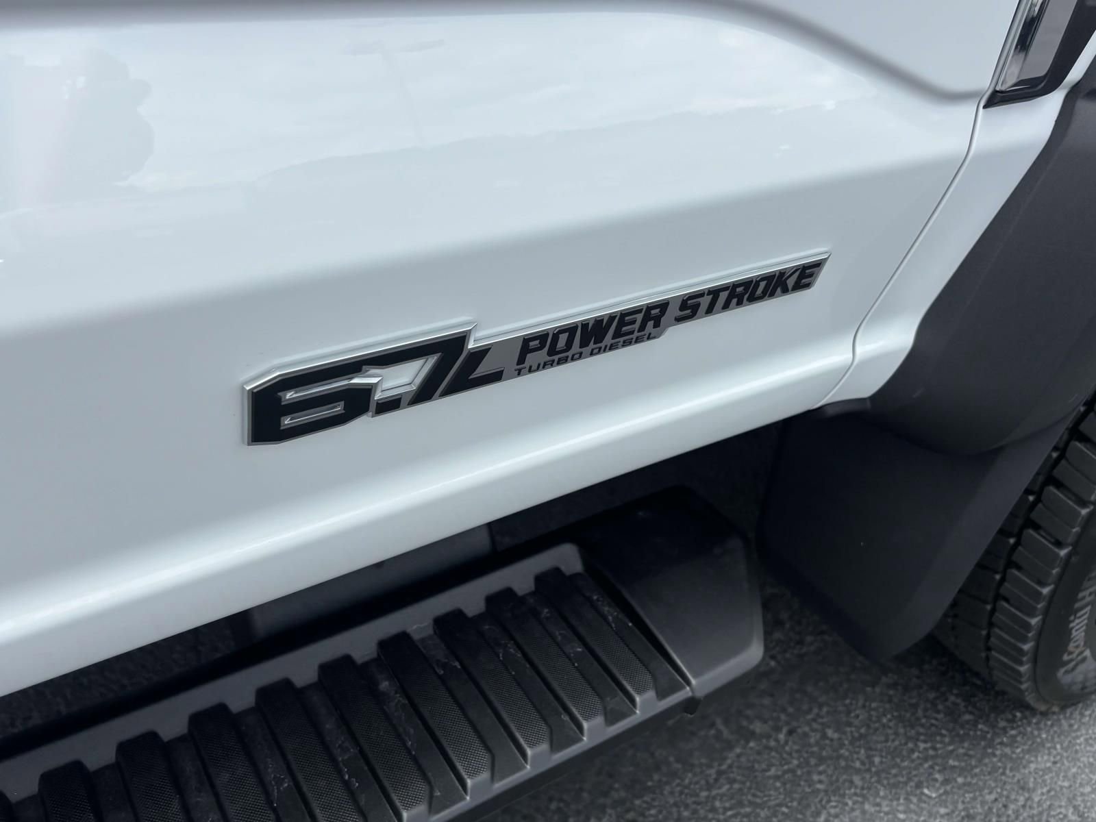 New 2025 Ford F550 4x4 Regular Cab Super Duty image 31