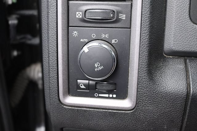 Used 2014 RAM 1500 Express w/ Black Ram 1500 Express Group RWD image 22
