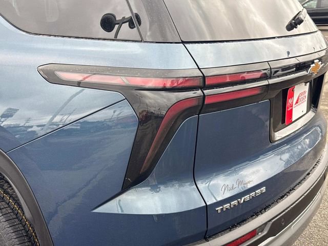 New 2026 Chevrolet Traverse LT w/ Enhanced Driving Package FWD image 12