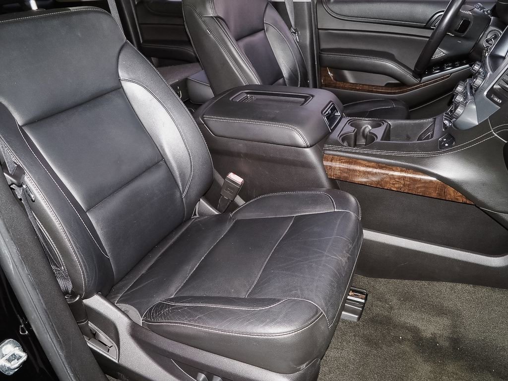 Used 2018 Chevrolet Suburban LT image 19