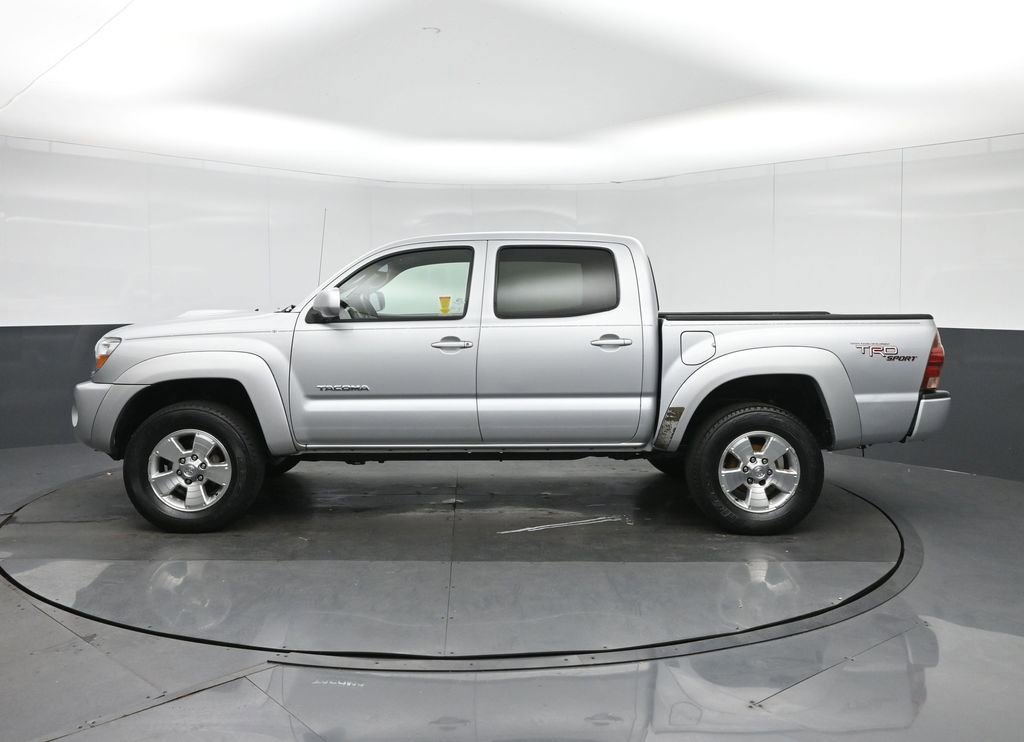 Used 2005 Toyota Tacoma PreRunner image 4