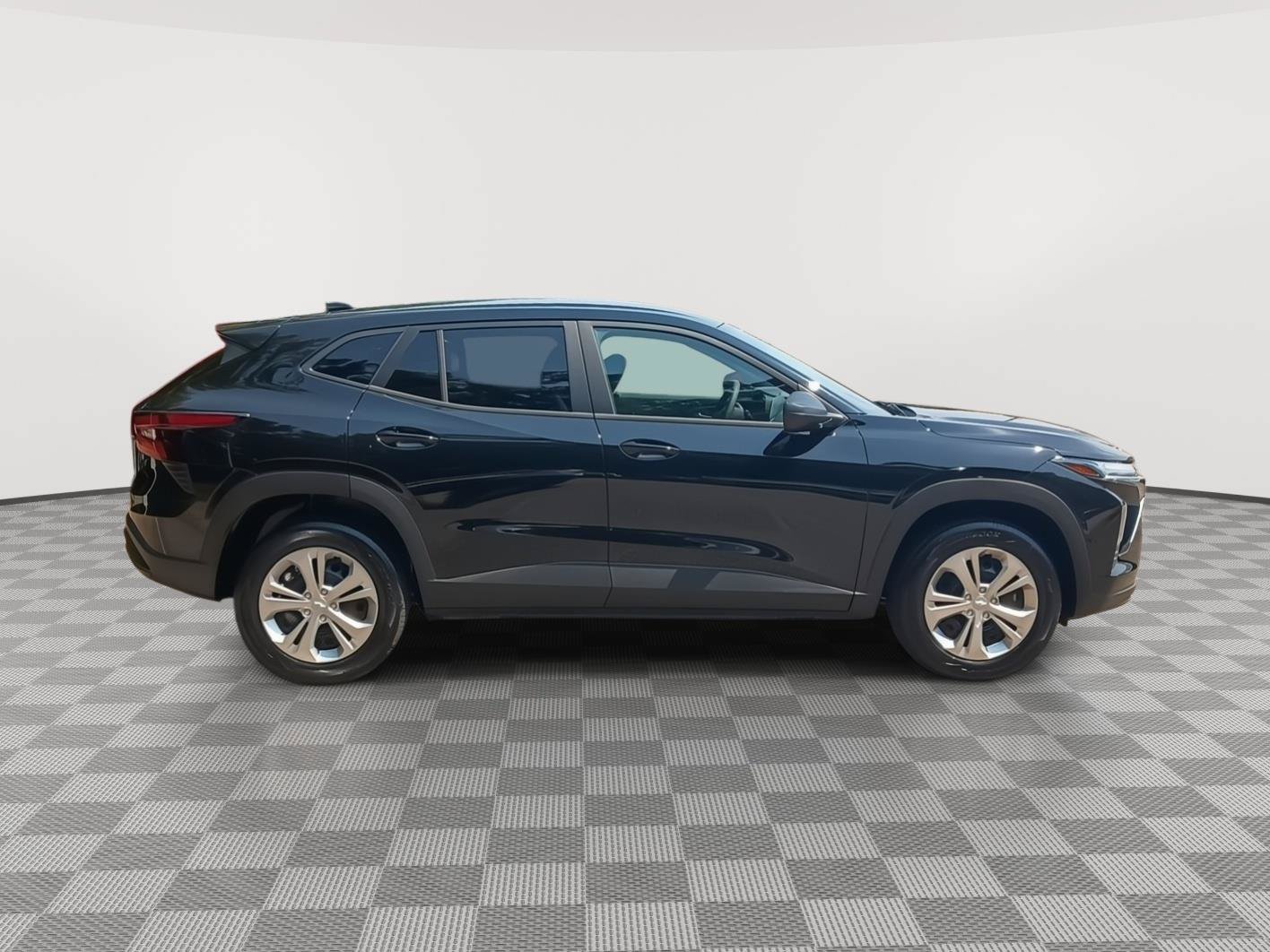 Used 2026 Chevrolet Trax LS w/ Driver Confidence Package FWD image 11