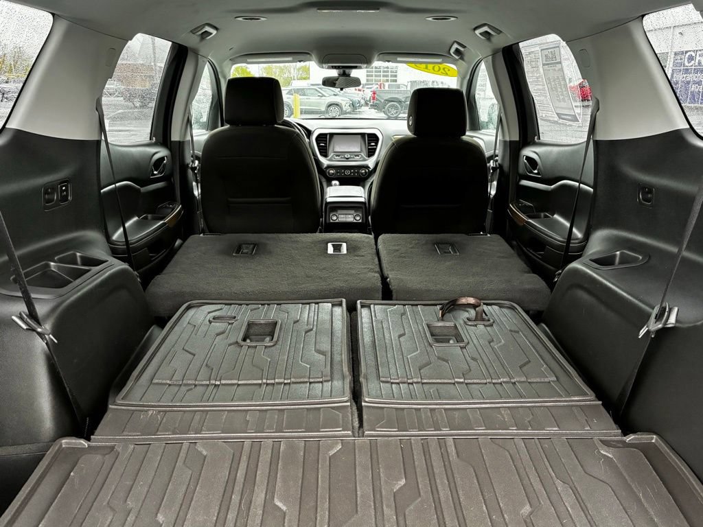 Used 2019 GMC Acadia SLE w/ LPO, Floor Liner Package FWD image 27