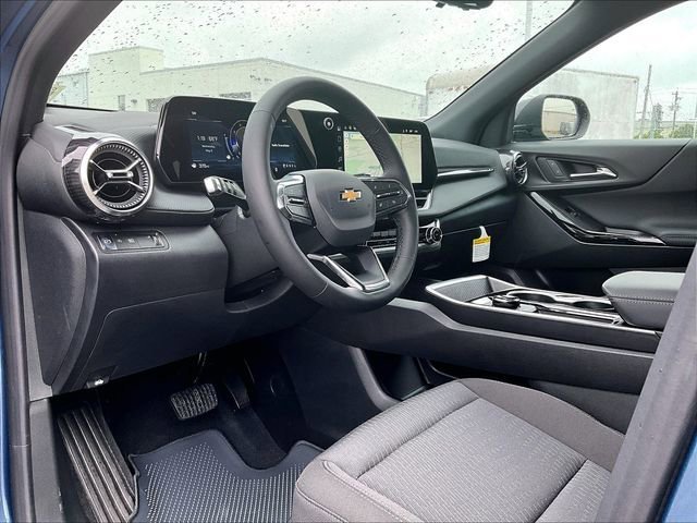 New 2026 Chevrolet Equinox LT w/ Safety and Technology Package FWD image 8