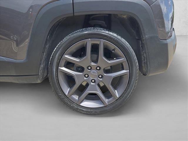 Used 2021 Jeep Renegade Latitude FWD image 21