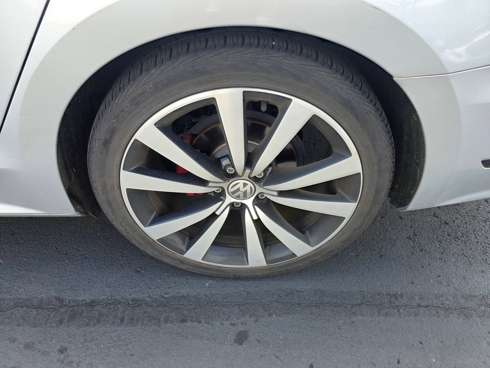 Used 2018 Volkswagen Passat 3.6 FWD image 9