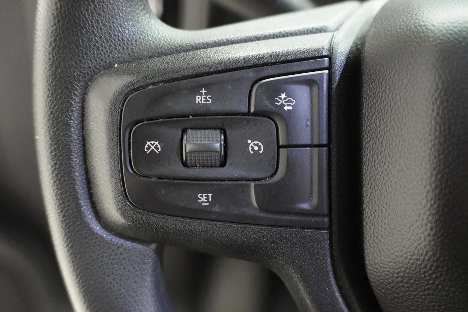 Used 2022 Chevrolet Silverado 1500 Custom image 11